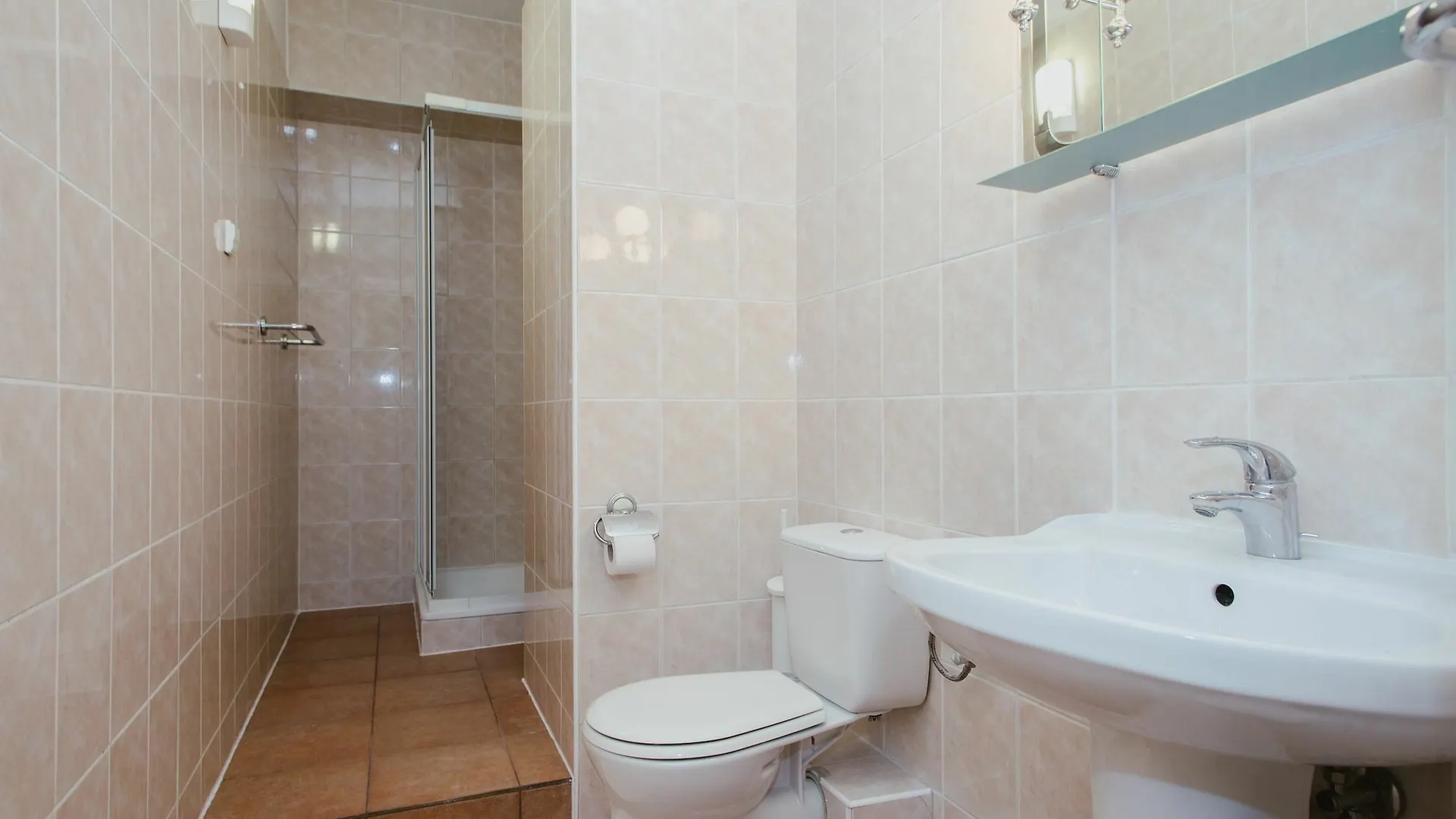 Lucka Rooms Varsóvia